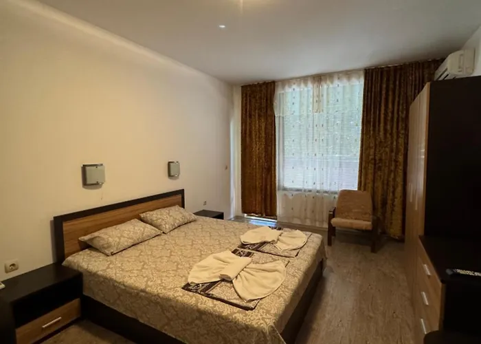 Vp Palazzo Апартаменти Несебир